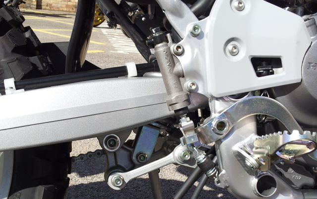 rising rate linkage on the crf 250 l
